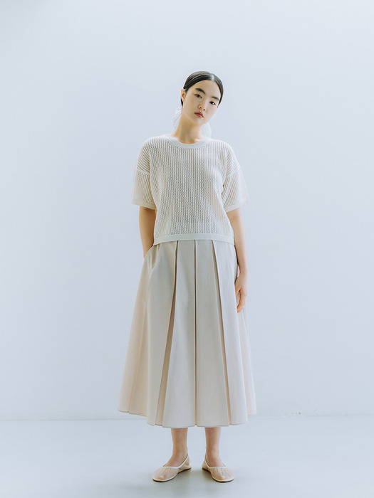 TEXTURED PLEATS SKIRT_PALE BEIGE