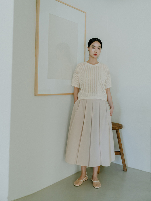 TEXTURED PLEATS SKIRT_PALE BEIGE