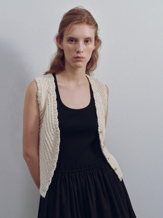 Rie knit vest (Ivory)