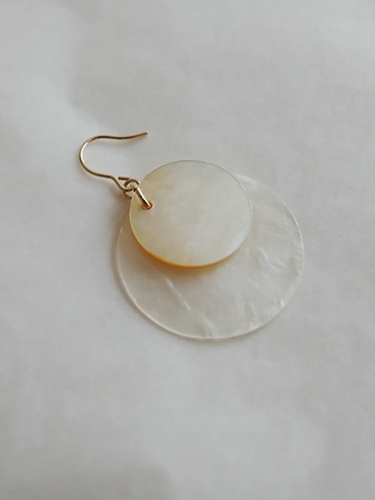 Two Gold Pearl Earring