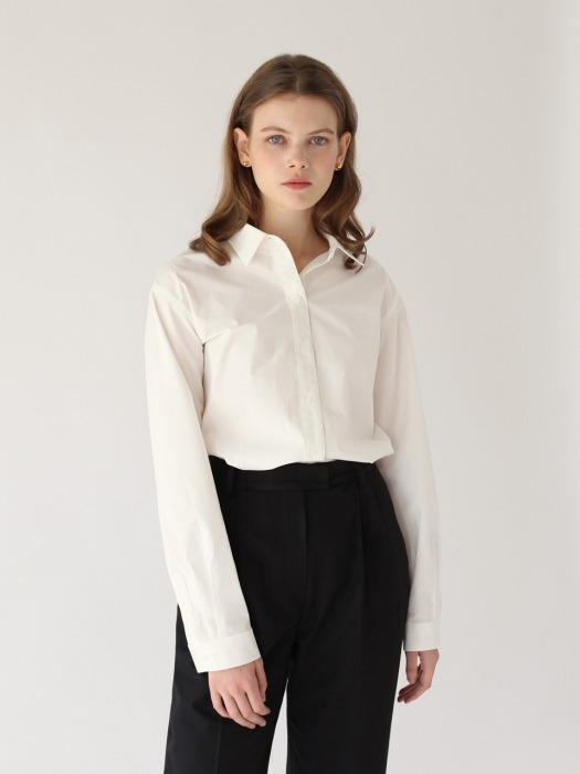 Wide-fit shirt ( White )