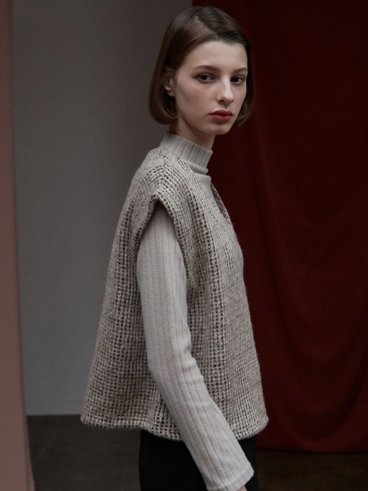 [By Joorti] J345 knit vest (beige)