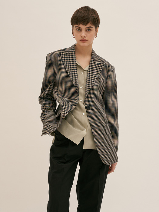 Waisted Silhouette Check Jacket - Gray