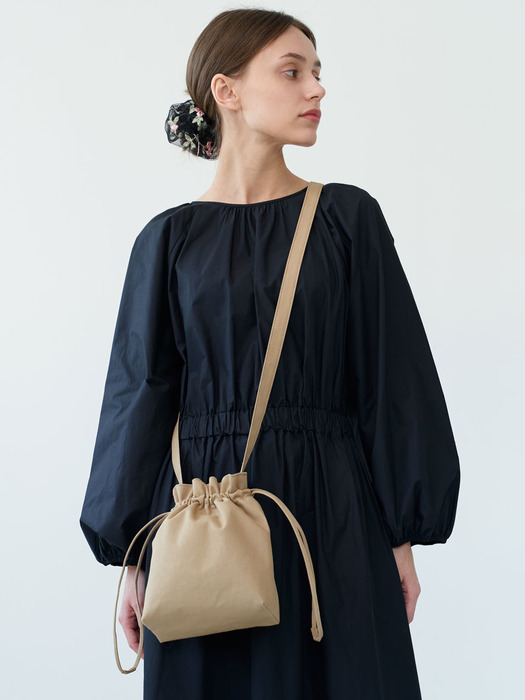 BEIGE BUCKET BAG