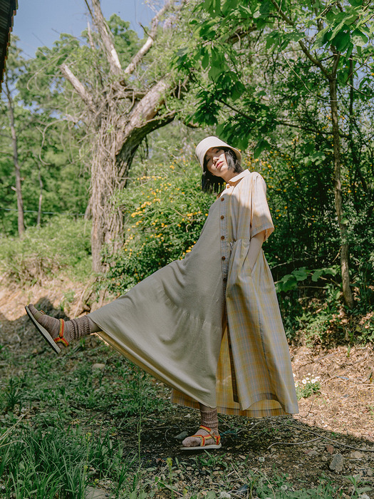 LIGHT BEIGE WHOLEGARMENT LINEN SLEEVELESS DRESS