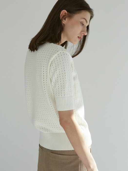 [Woman] Textured Short Sleeve Sweater (Ivory)