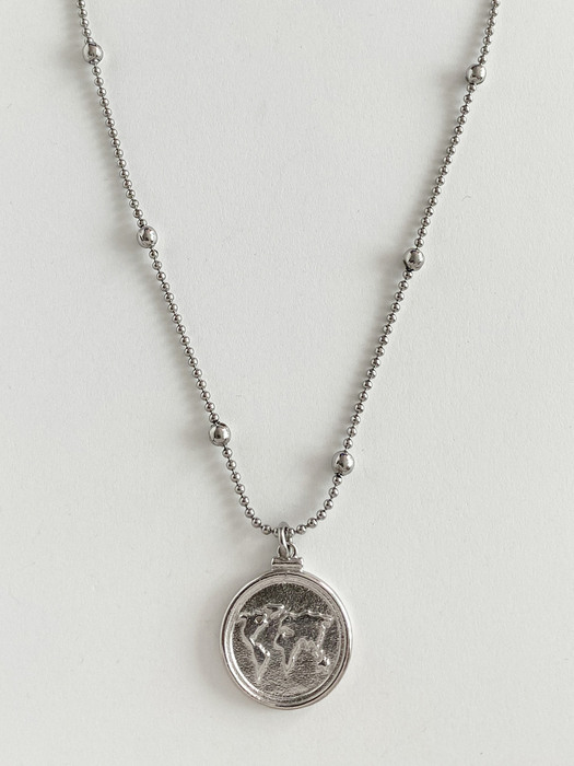 Earth coin necklace (Silver)
