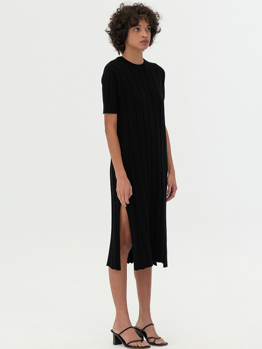 [ESSENTIAL] Bold Ribbed Knit Dress Black