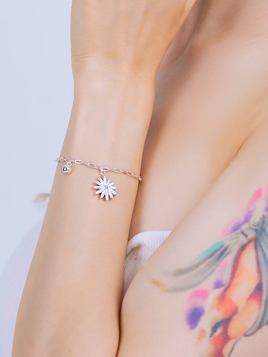 [단독]MARIE POINT BALL BRACELET (WHITE)