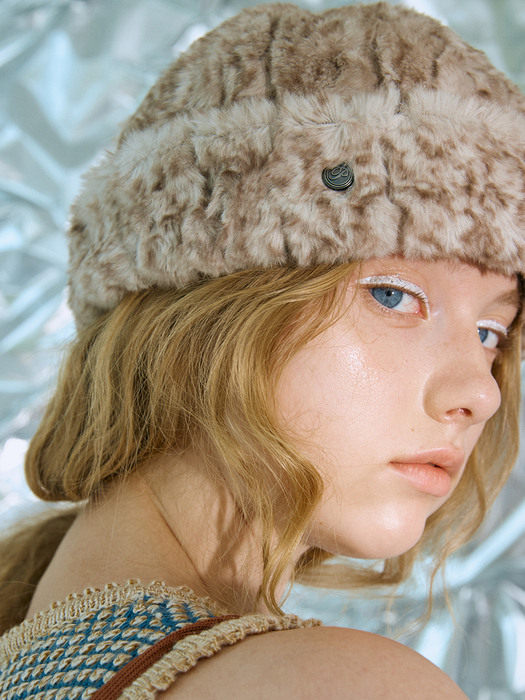 [Let there be light] Fur toque hat in beige leopard