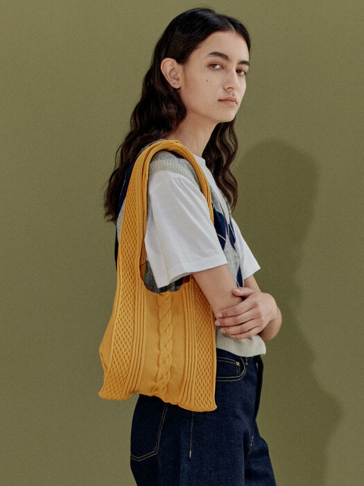 CABLE KNIT SHOPPER BAG - YELLOW