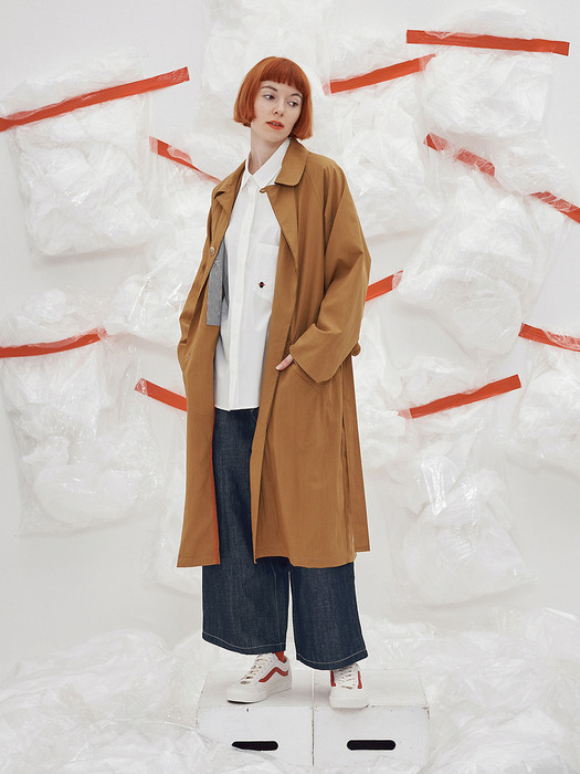 LIGHT FEATHER TRENCH COAT_CAMEL