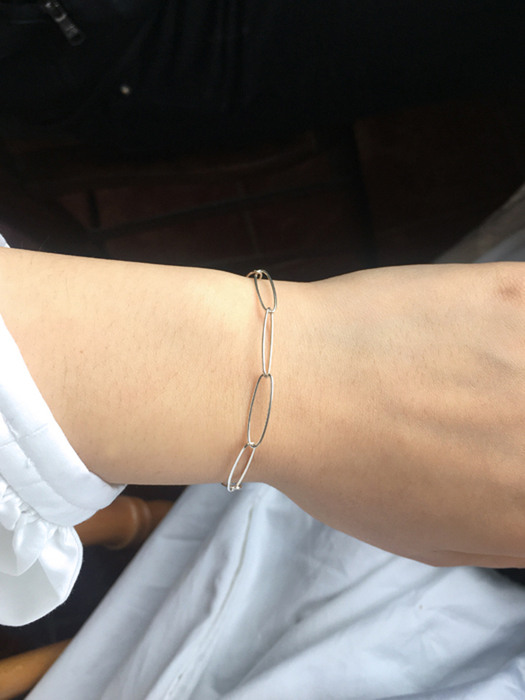 oval chain bracelet