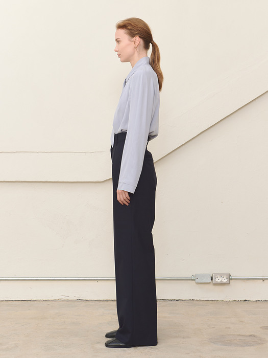 HIGH-RISE PLEATED WIDE-LEG TROUSERS - NAVY