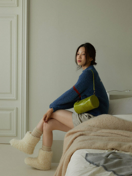 Butter round shoulder bag (버터 라운드 숄더 백) Lime