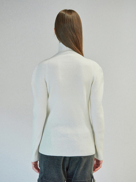 WHOLE GARMENT SLIM KNIT TOP (ivory)