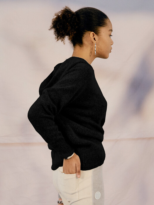 Alma Hood Sweater (Black)