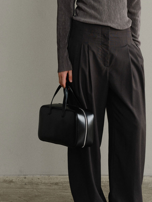 Large Tin square tote bag Glossy black