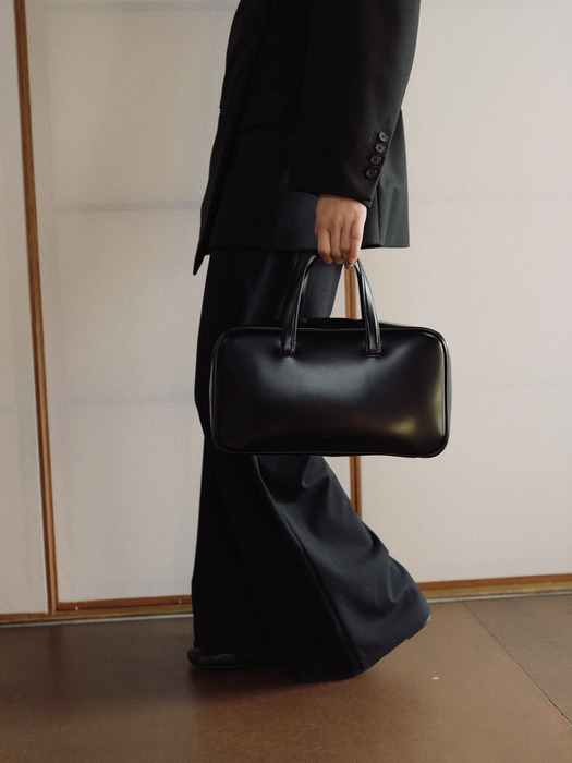 Large Tin square tote bag Glossy black