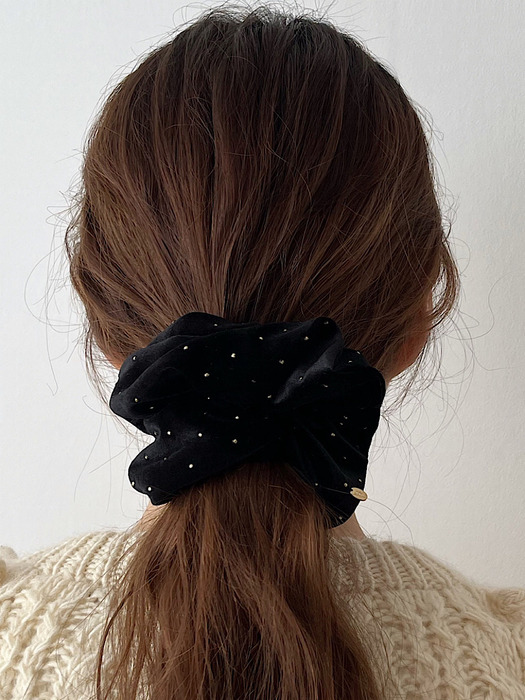 Cameo Gold Dot Velvet Volume Scrunchie [Black]