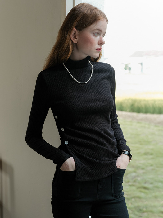 Cest_Side open button knitted top_BLACK
