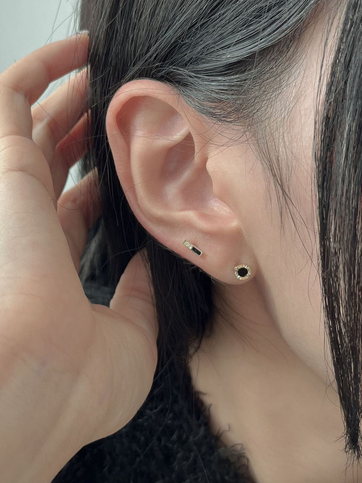 14k black half cubic bar piercing