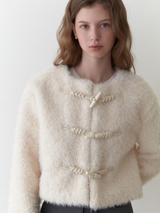 Floofy fur jacket (cream)