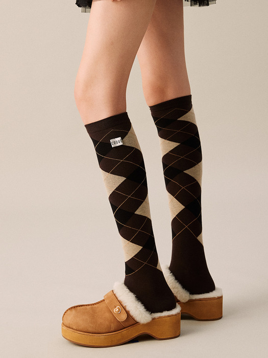 ARGYLE OVER KNEE SOCKS BROWN