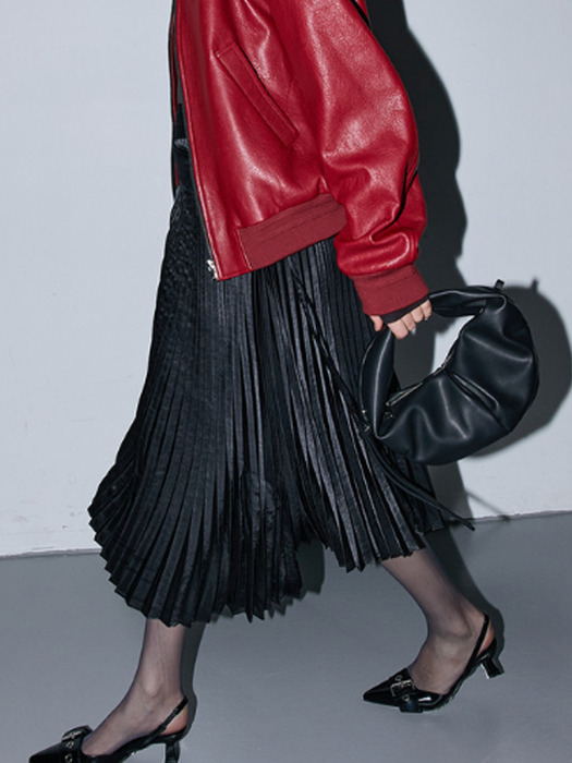 LUVIN BAG SMALL COW LEATHER BLACK 러빈백 스몰 소가죽 블랙