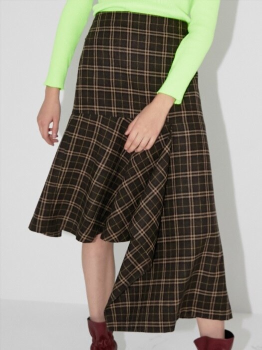 CHECK WOOL PLEATED UNBLANCE SKIRT_BROWN