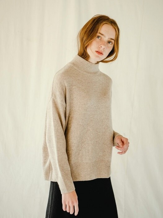 Cashmere Turtleneck (Beige)