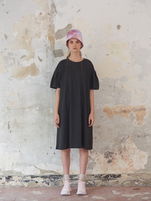 Crease Easy One-piece Black [LANGXMET]