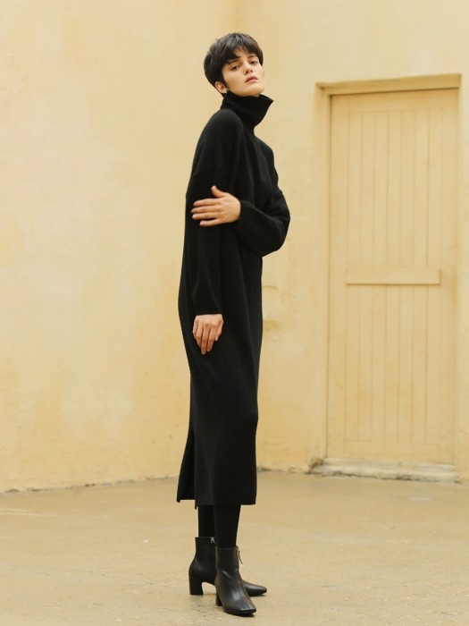 Cashmere turtleneck dress_Black
