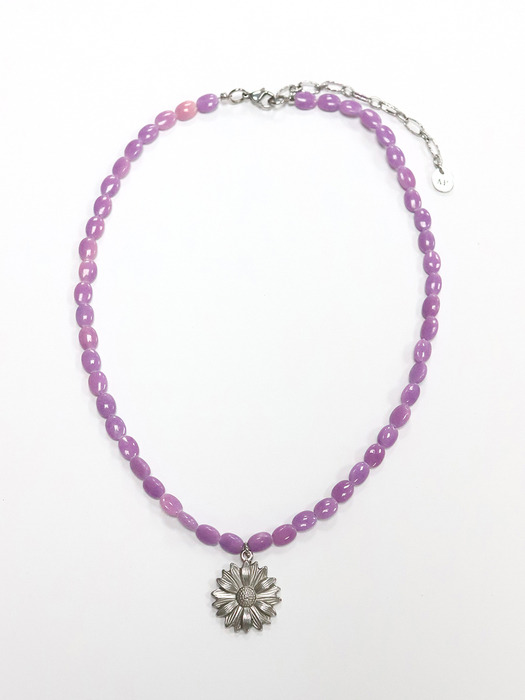 Daisy gemstone necklace (Lavender)