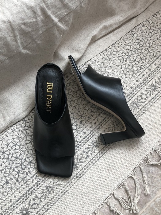 modern square unlined mules black