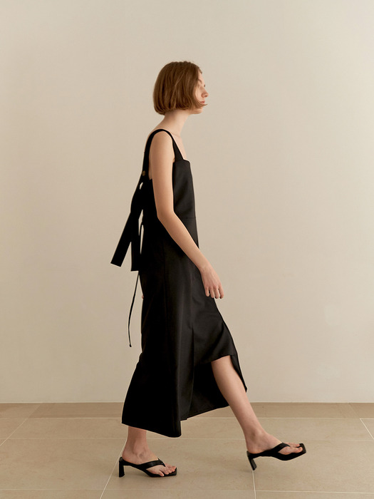 Square lace dress - black