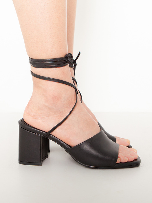 Strappy Block Heel Sandals | Black