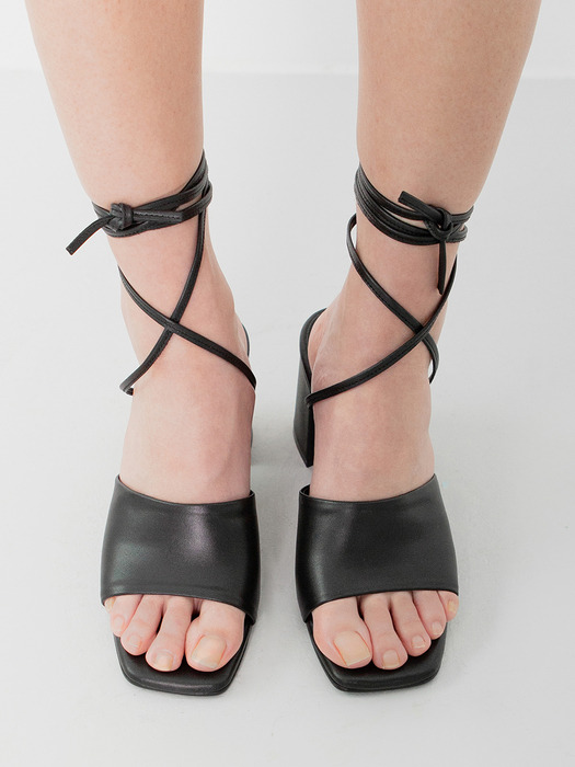 Strappy Block Heel Sandals | Black
