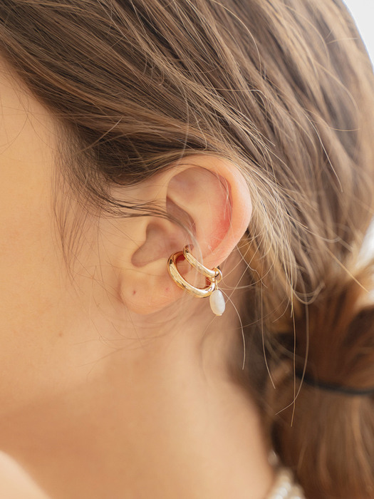 Twin earcuff earrings