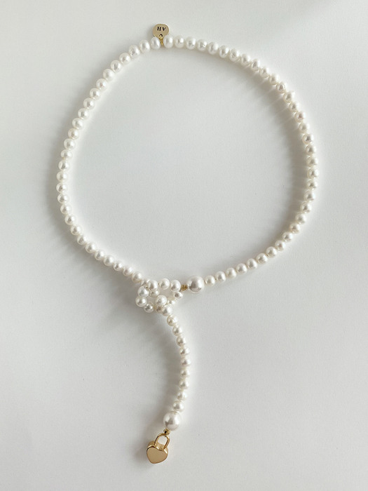 Lovely Y-drop pearl necklace