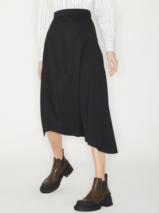 UNBALANCED BELT SKIRT_BLACK