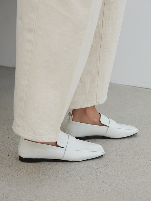 Louis Loafers Leather White