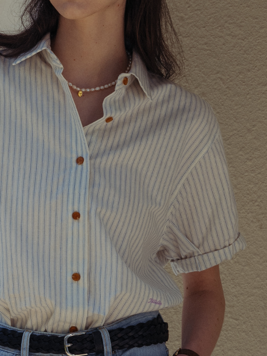 Ann button point shirt (2color)