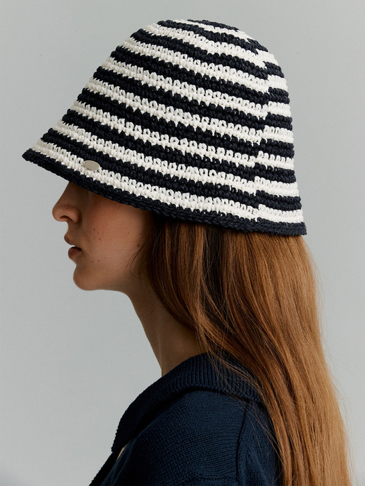 Knitted Bucket Hat(Stripe)