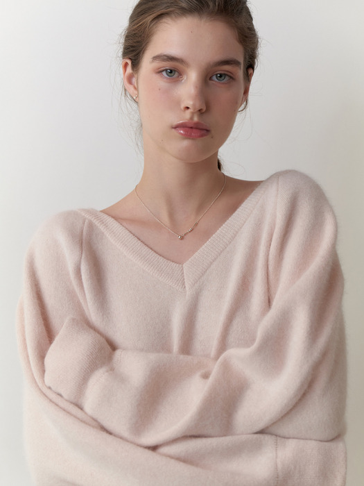 Angora logo v knit (baby pink)