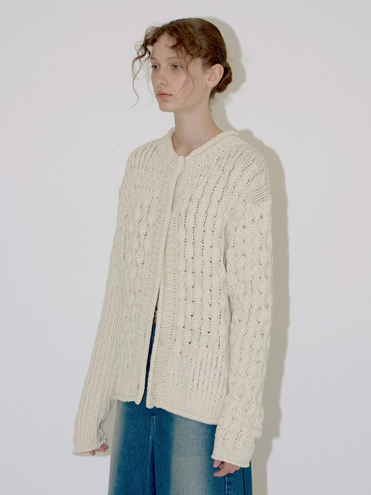 CABLE OVER CARDIGAN (ivory)