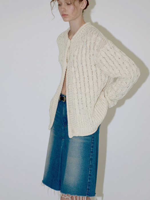 CABLE OVER CARDIGAN (ivory)