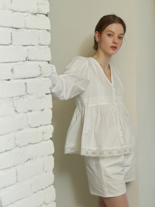 Enough lace blouse (white)