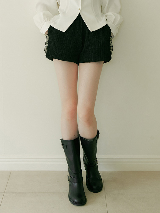 PEARL LACE BANDING SHORTS - BLACK