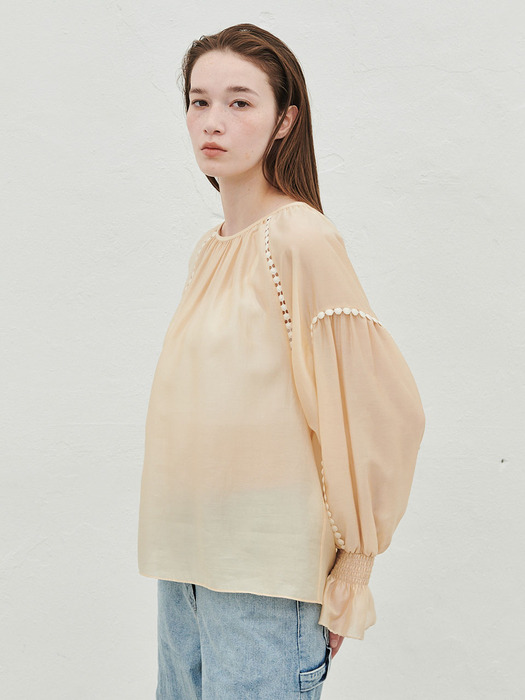 LACEWORK PEASANT BLOUSE (2COLOR)